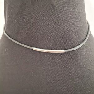 Bar choker